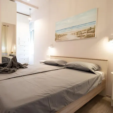 Heritage Apartment *